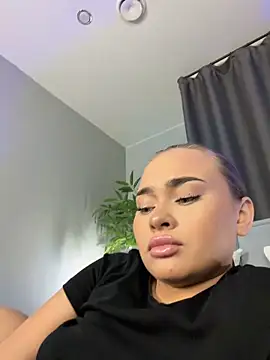 MonicaWestt online show from 05/13/26, 07:15