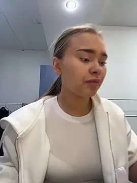 MonicaWestt online show from 03/19/26, 06:13