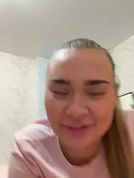 MonicaWestt online show from 04/13/26, 08:24