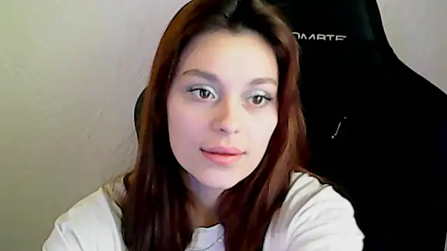 Snapshot of Eva_Avea chatting on 02/02/26, 08:24 Eva Avea online show from 02/02/26, 08:24