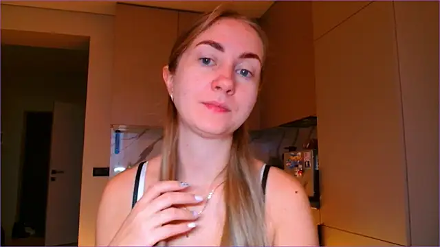 BluueSilk online show from 11/26/25, 06:24