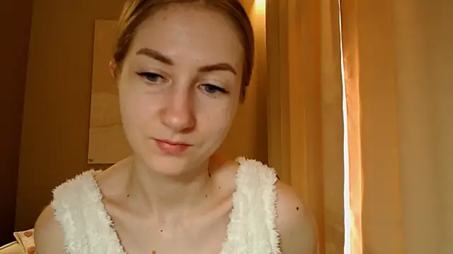 Snapshot of BluueSilk chatting on 02/15/25, 05:51 BluueSilk online show from 02/15/25, 05:51