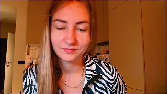 BluueSilk online show from 11/07/25, 06:18