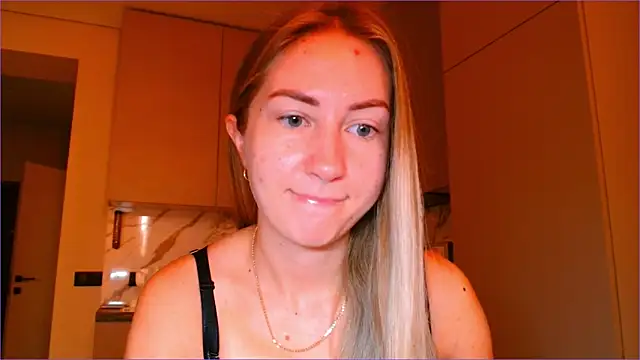 BluueSilk online show from 11/19/25, 06:02