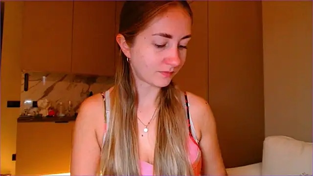 BluueSilk online show from 11/28/25, 06:13