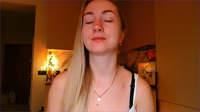 BluueSilk online show from 02/09/26, 06:44