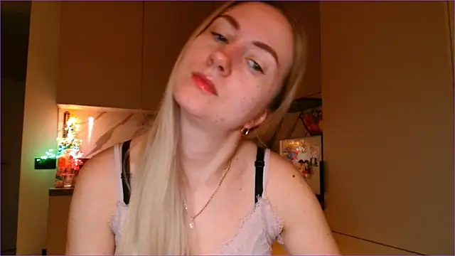 BluueSilk online show from 02/18/26, 06:11