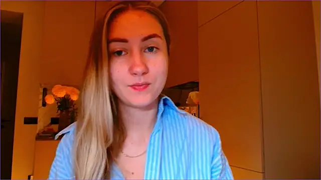 BluueSilk online show from 11/13/25, 06:06