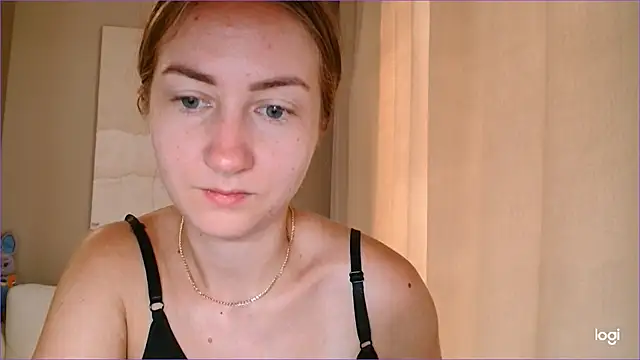 Snapshot of BluueSilk chatting on 09/10/25, 05:28 BluueSilk online show from 09/10/25, 05:28