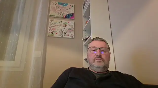 Snapshot of doudou310 chatting on 02/20/26, 05:37 doudou310 online show from 02/20/26, 05:37