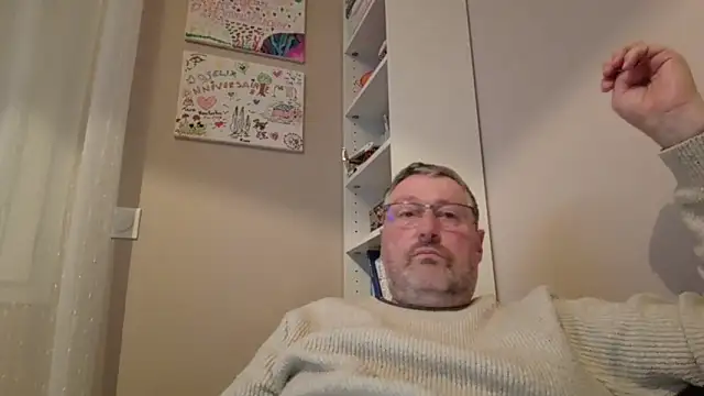 Snapshot of doudou310 chatting on 02/11/26, 05:07 doudou310 online show from 02/11/26, 05:07