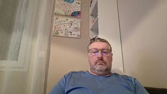 doudou310 online show from 03/03/26, 05:14