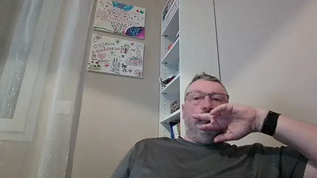 doudou310 online show from 03/06/26, 04:51