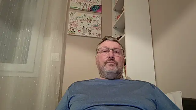 Snapshot of doudou310 chatting on 02/25/26, 05:51 doudou310 online show from 02/25/26, 05:51