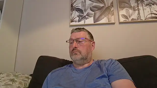 doudou310 online show from 03/17/26, 05:54