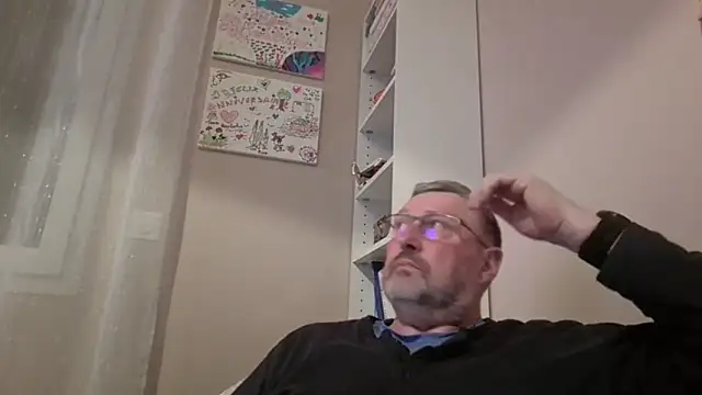 doudou310 online show from 03/13/26, 04:17