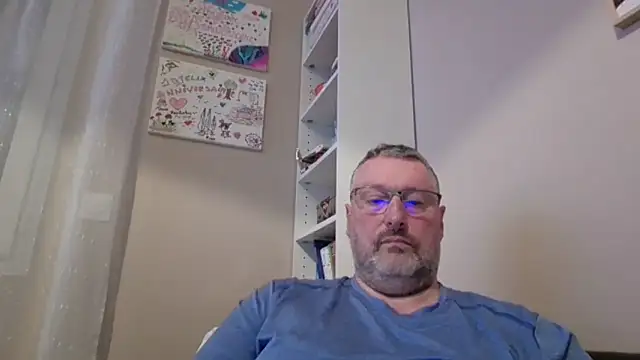 doudou310 online show from 03/05/26, 05:15