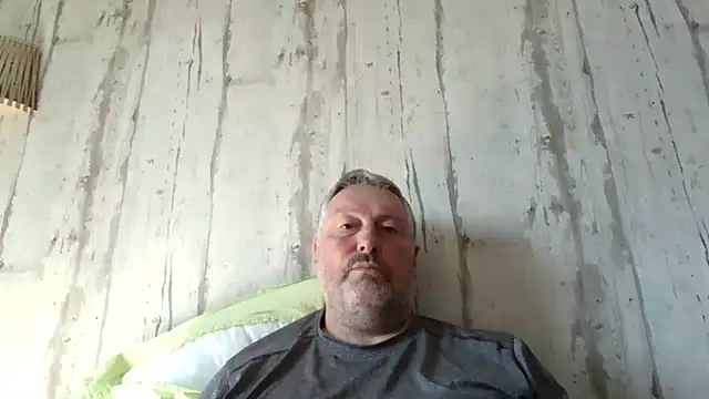 doudou310 online show from 04/08/26, 08:27