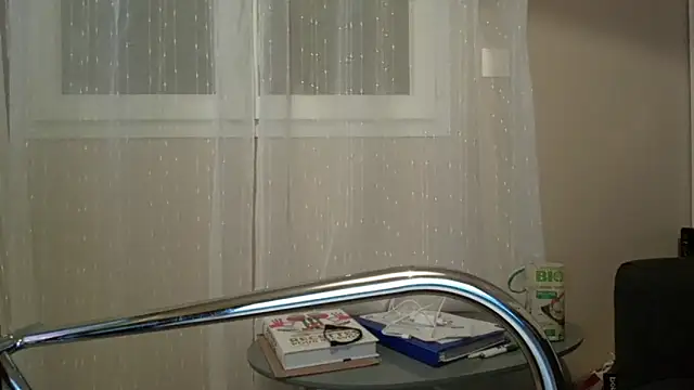 doudou310 online show from 04/10/26, 03:46