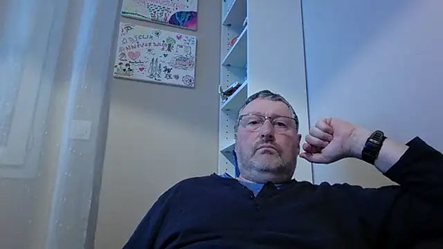 Snapshot of doudou310 chatting on 02/16/26, 04:55 doudou310 online show from 02/16/26, 04:55