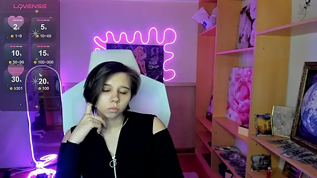 Scarlet Sirenn online show from 02/06/26, 08:32