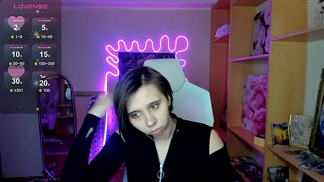 Scarlet Sirenn online show from 02/05/26, 10:22