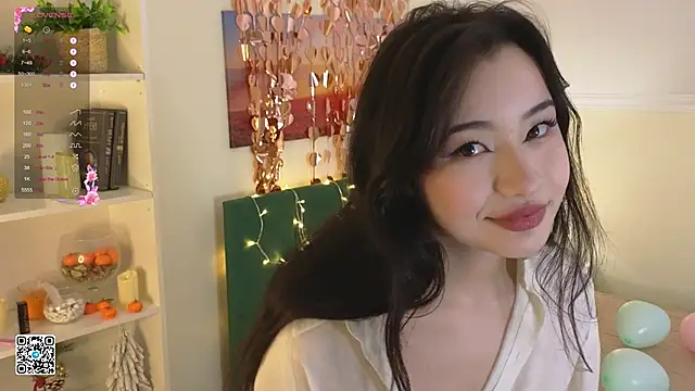 Snapshot of Noiry_Vuvez chatting on 02/14/26, 07:47 Noiry Vuvez online show from 02/14/26, 07:47