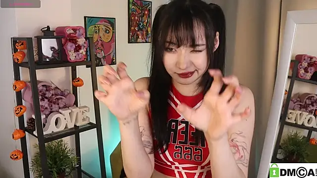 Noiry Vuvez online show from 04/09/26, 08:15