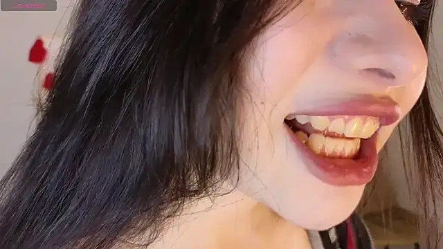 Noiry Vuvez online show from 05/27/26, 08:05