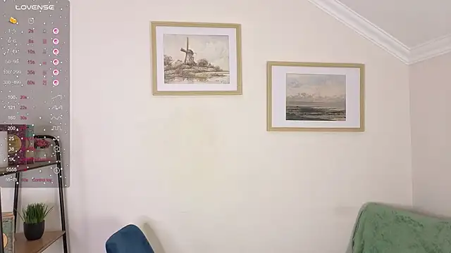 Lili Torin online show from 04/02/26, 08:37