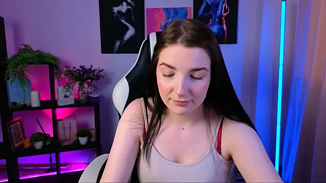 AliceChanel online show from 04/10/26, 09:27