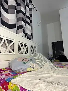 SluttyEll online show from 02/12/26, 01:38