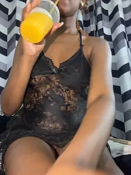 SluttyEll online show from 02/06/26, 06:48