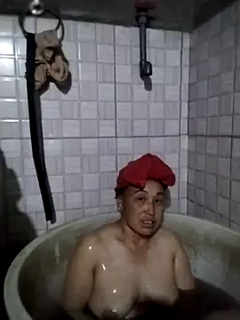 Snapshot of Tina-beo chatting on 02/01/26, 12:14 Tina-beo online show from 02/01/26, 12:14