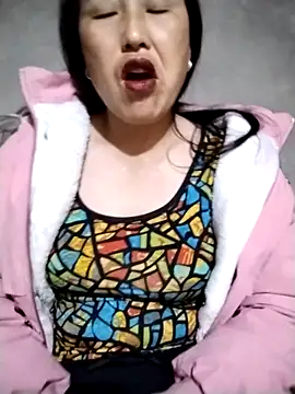 Snapshot of Tina-beo chatting on 02/14/26, 04:23 Tina-beo online show from 02/14/26, 04:23