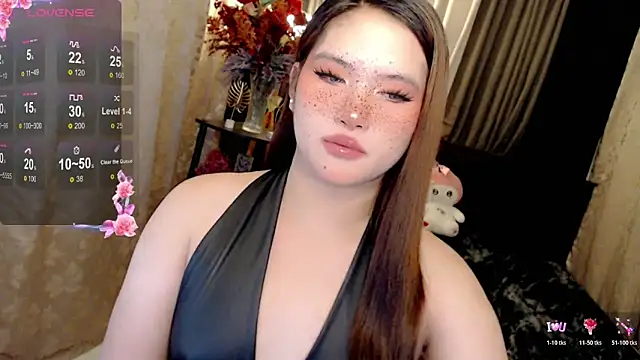 Snapshot of IsabellaXoXo69 chatting on 06/08/26, 12:05 IsabellaXoXo69 online show from 06/08/26, 12:05