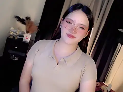 Snapshot of IsabellaXoXo69 chatting on 06/16/26, 06:02 IsabellaXoXo69 online show from 06/16/26, 06:02