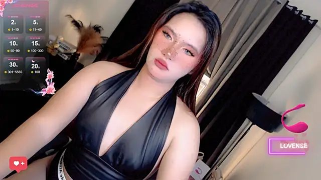 Snapshot of IsabellaXoXo69 chatting on 07/18/26, 12:08 IsabellaXoXo69 online show from 07/18/26, 12:08
