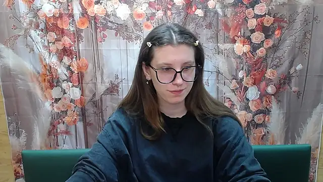 LilianaShine online show from 03/04/26, 06:21