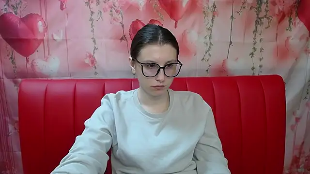 LilianaShine online show from 05/13/26, 05:03