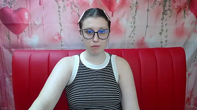 LilianaShine online show from 05/26/26, 05:16