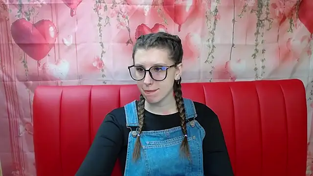 LilianaShine online show from 03/17/26, 06:16