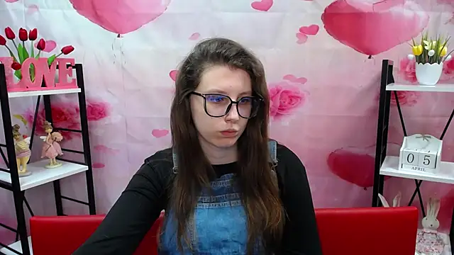 LilianaShine online show from 04/05/26, 05:03