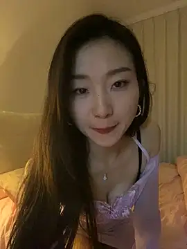 XiaoGui10 online show from 02/13/26, 02:39