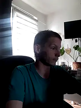 Snapshot of Jungspund25- chatting on 05/19/26, 10:11 Jungspund25- online show from 05/19/26, 10:11