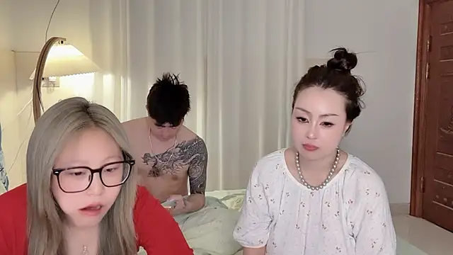 SM JIAJIA ZL online show from 05/28/26, 07:53