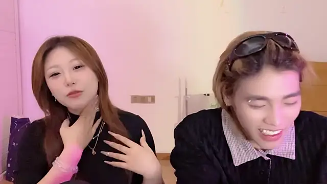 SM JIAJIA ZL online show from 04/29/26, 05:30