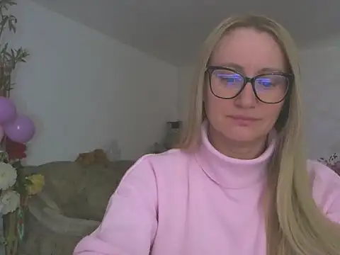 Snapshot of Nataly_Rosy chatting on 02/18/26, 08:33 Nataly Rosy online show from 02/18/26, 08:33