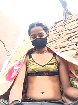 Snapshot of Sunali_Bendre chatting on 02/02/26, 03:38 Sunali Bendre online show from 02/02/26, 03:38