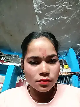 Sunali Bendre online show from 03/26/26, 02:32